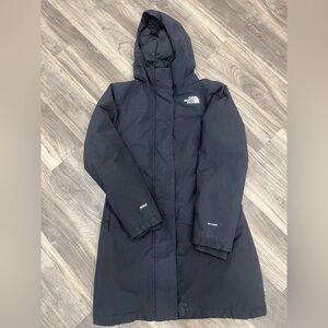 The North Face Women’s Black DryVent 550 Down Parka Puffer Jacket